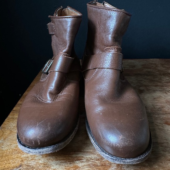 Frye Tyler Engineer Leather Ankle Buckle Boots in Cognac Size 7 - Picture 4 of 10